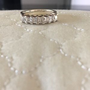Princess cut diamond band